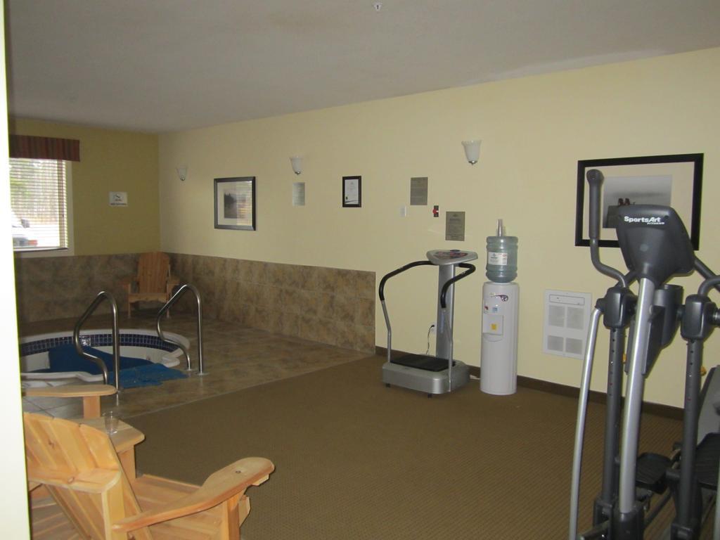Trend Mountain Hotel & Conference Centre Tumbler Ridge Εξωτερικό φωτογραφία
