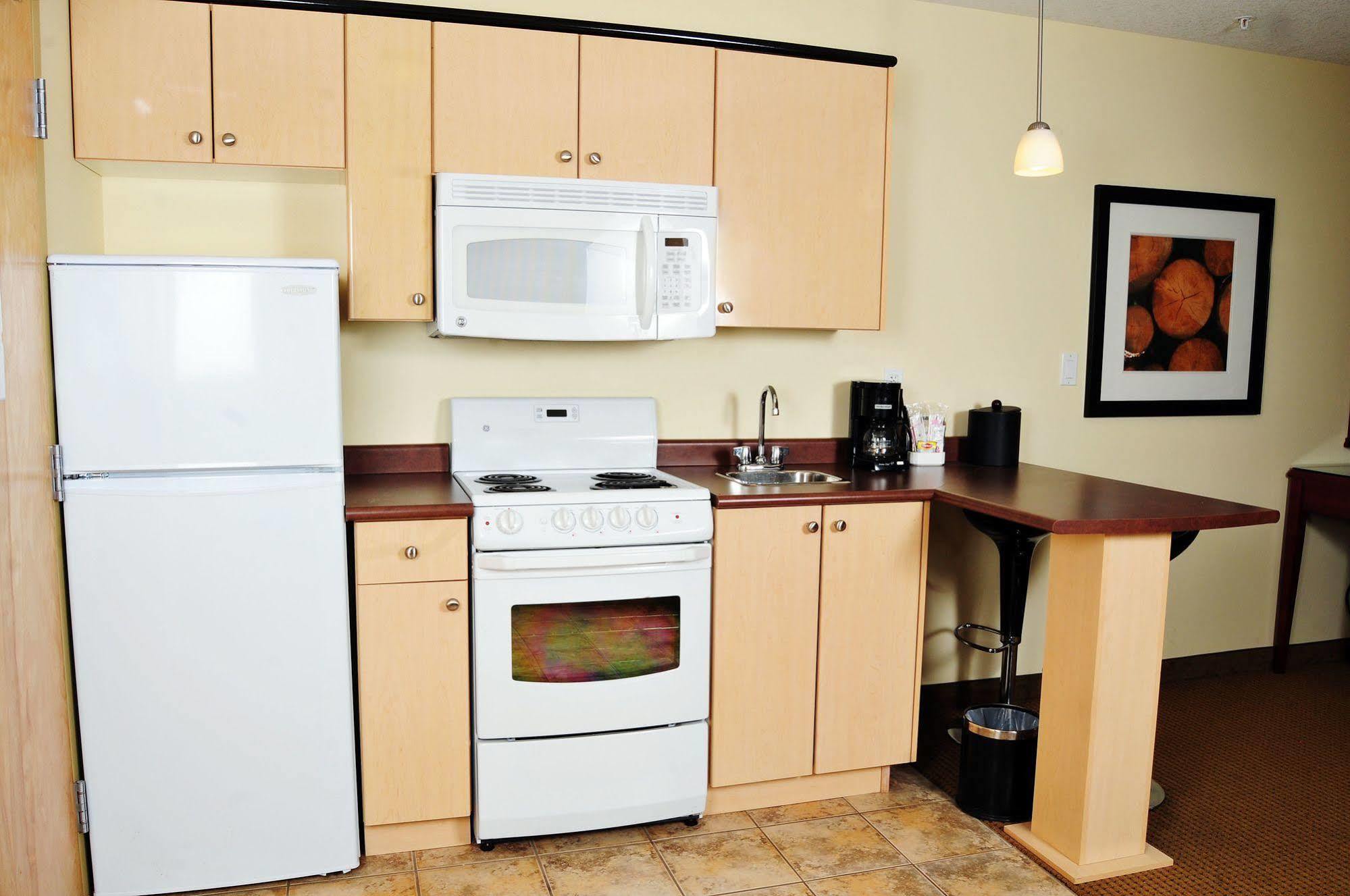 Trend Mountain Hotel & Conference Centre Tumbler Ridge Δωμάτιο φωτογραφία